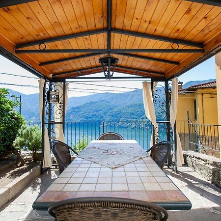 Casa Di Momo Lägenhet Carate Urio Exteriör bild