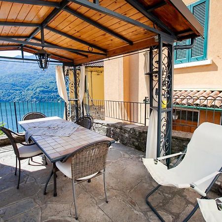Casa Di Momo Lägenhet Carate Urio Exteriör bild