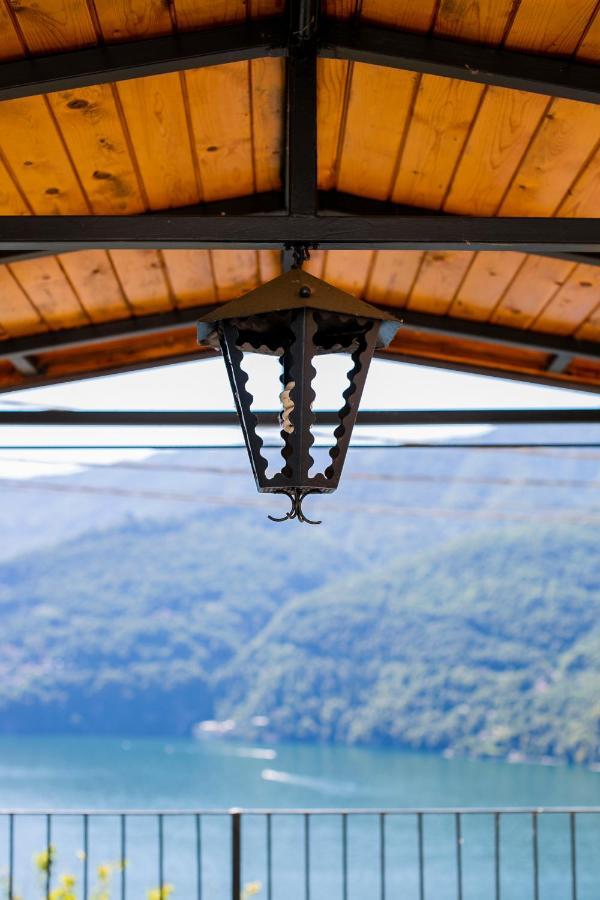 Casa Di Momo Lägenhet Carate Urio Exteriör bild