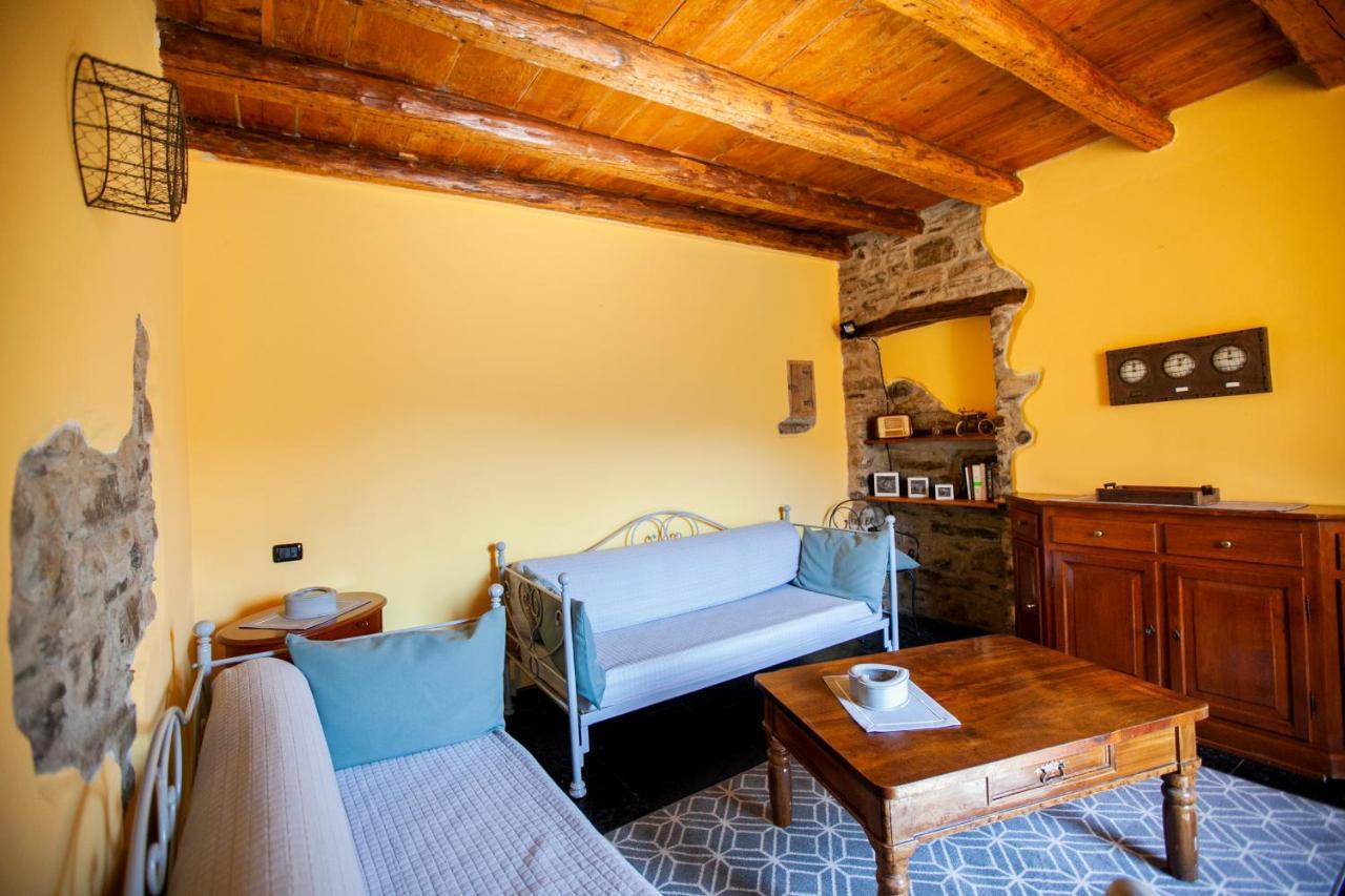 Casa Di Momo Lägenhet Carate Urio Exteriör bild