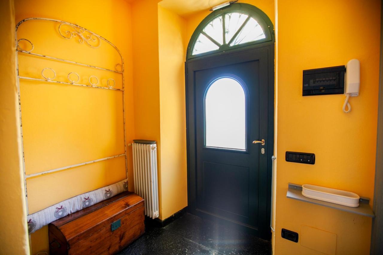 Casa Di Momo Lägenhet Carate Urio Exteriör bild