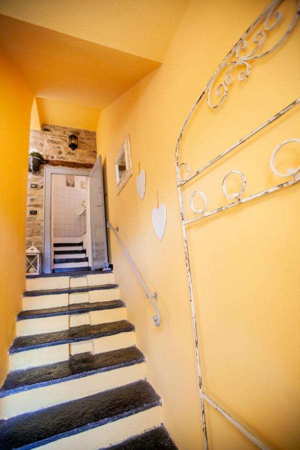 Casa Di Momo Lägenhet Carate Urio Exteriör bild