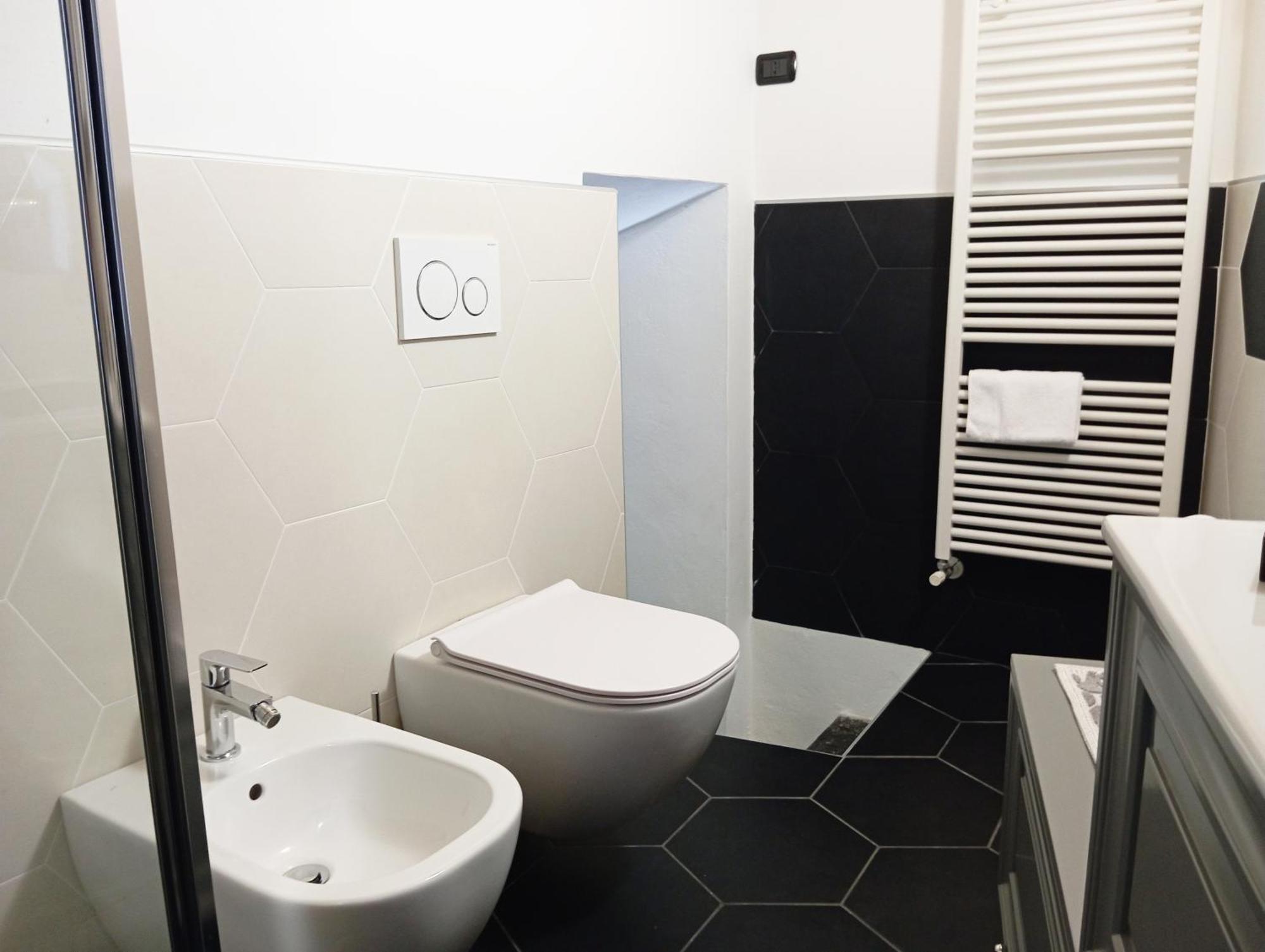 Casa Di Momo Lägenhet Carate Urio Exteriör bild
